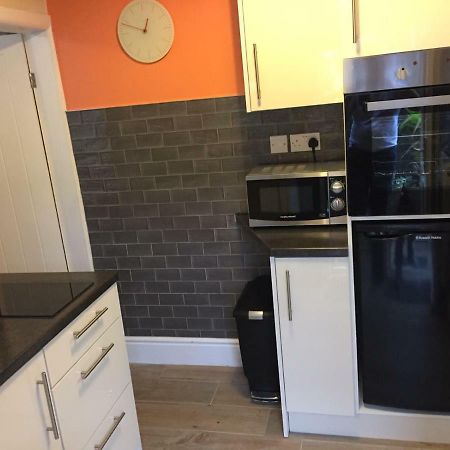 Cosy Apartment In Private Courtyard Престон Экстерьер фото