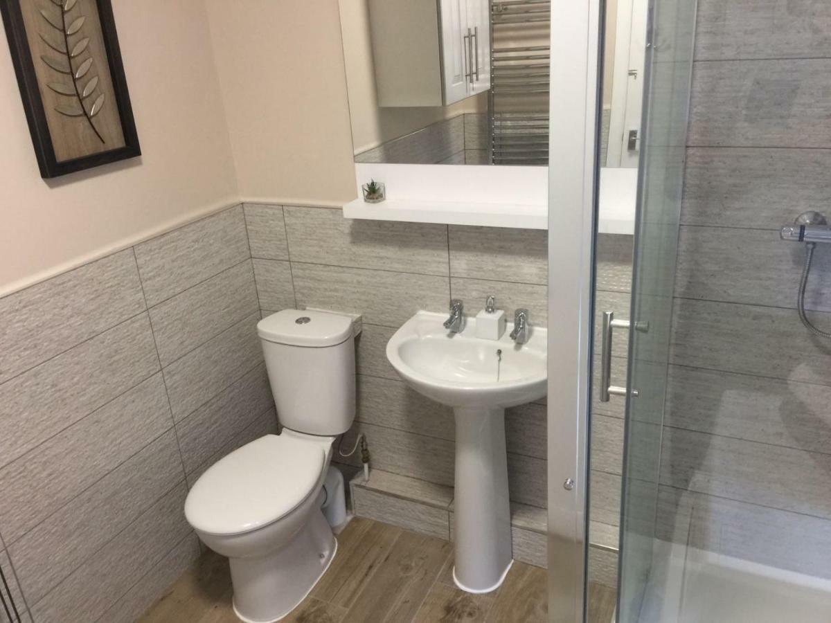 Cosy Apartment In Private Courtyard Престон Экстерьер фото